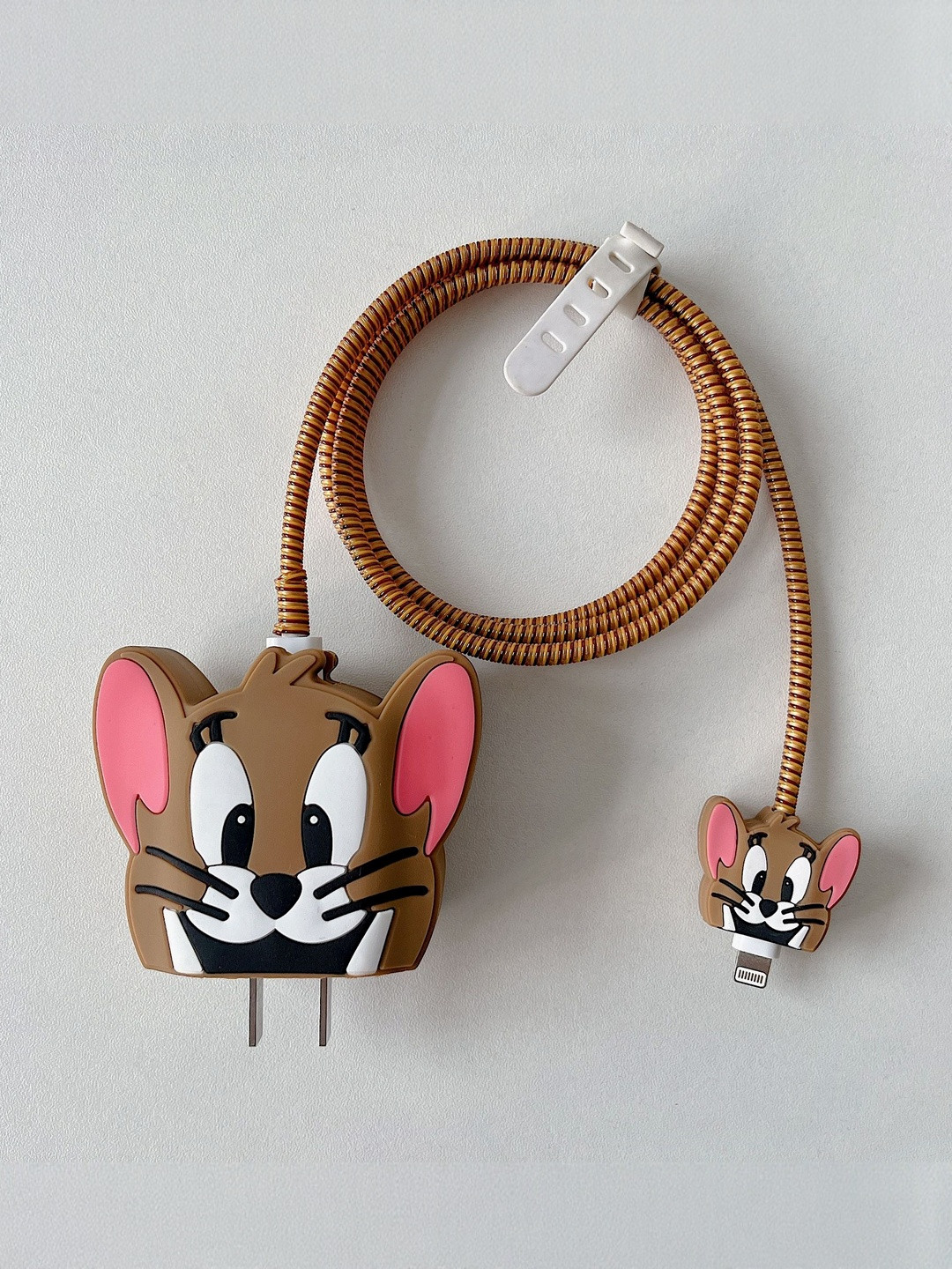 Flenzy Jerry Textured Charging Adapter & Cable Case