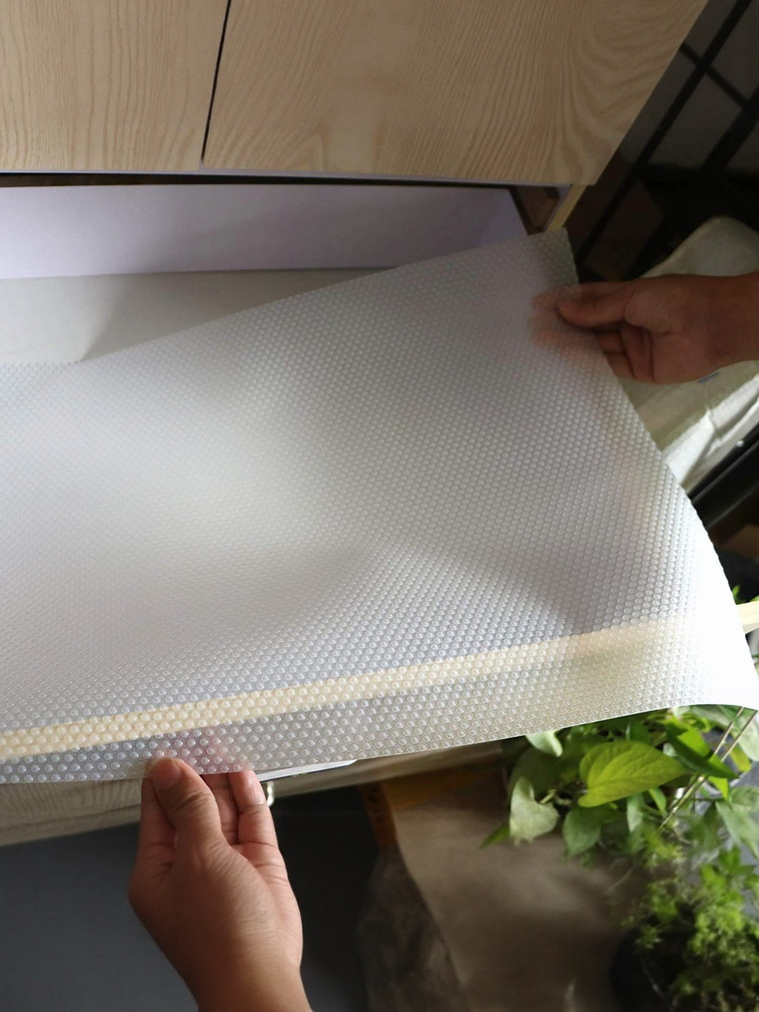 paperi Transparent Self Design Water Resistant Shelf Liner Organisers