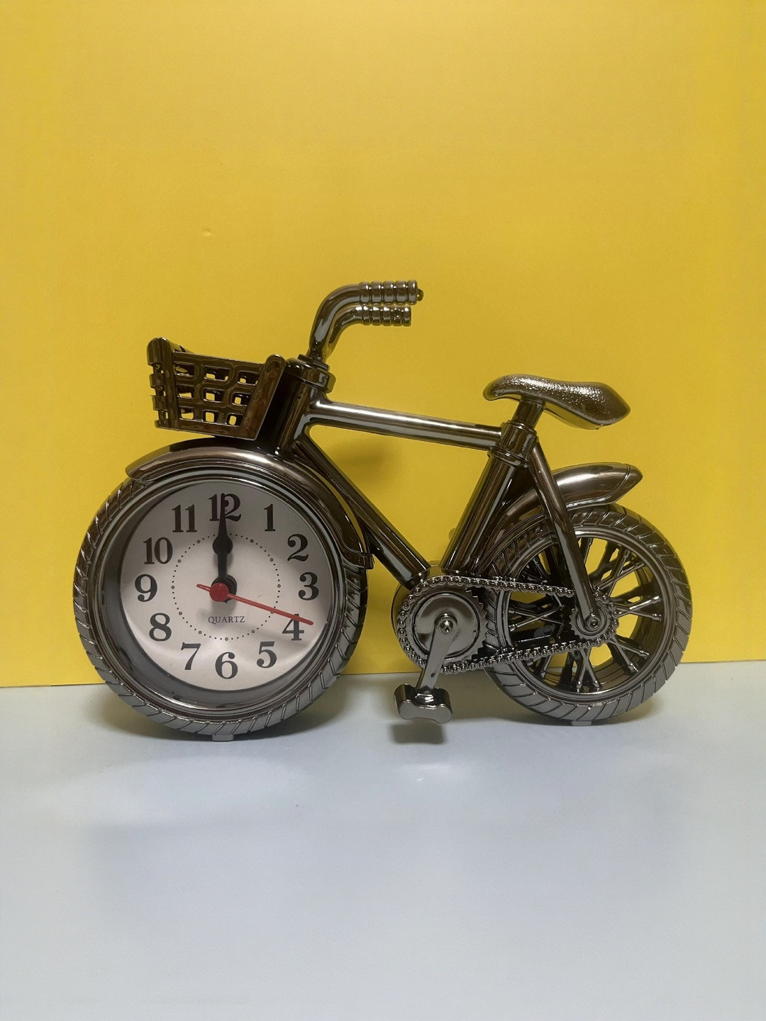 Flenzy Black & White  Analogue Bicycle Shaped Round Vintage Alarm Clock
