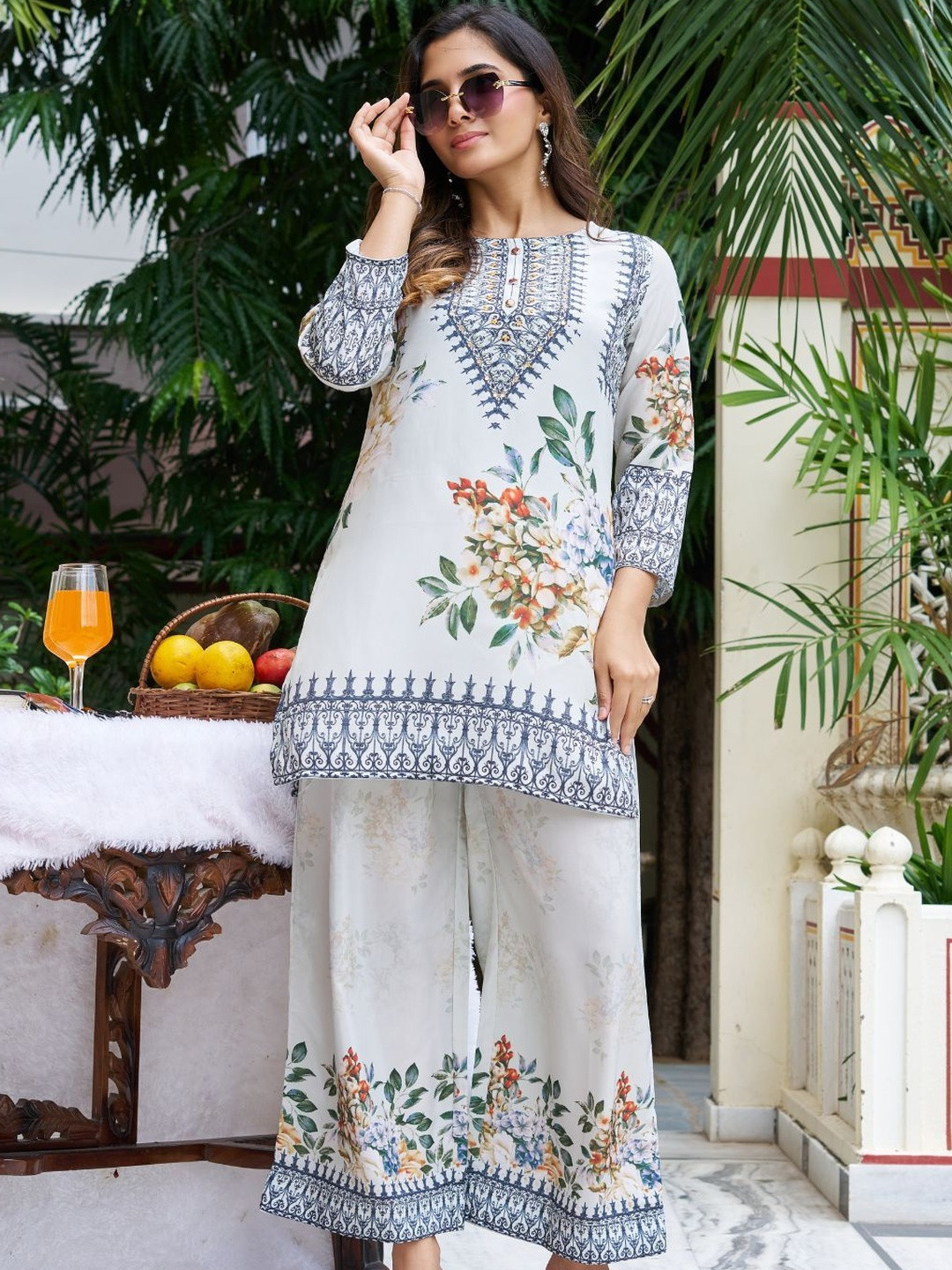 KALINI Women Multi Colored & Green Floral Printed Polyester Co-ord Set