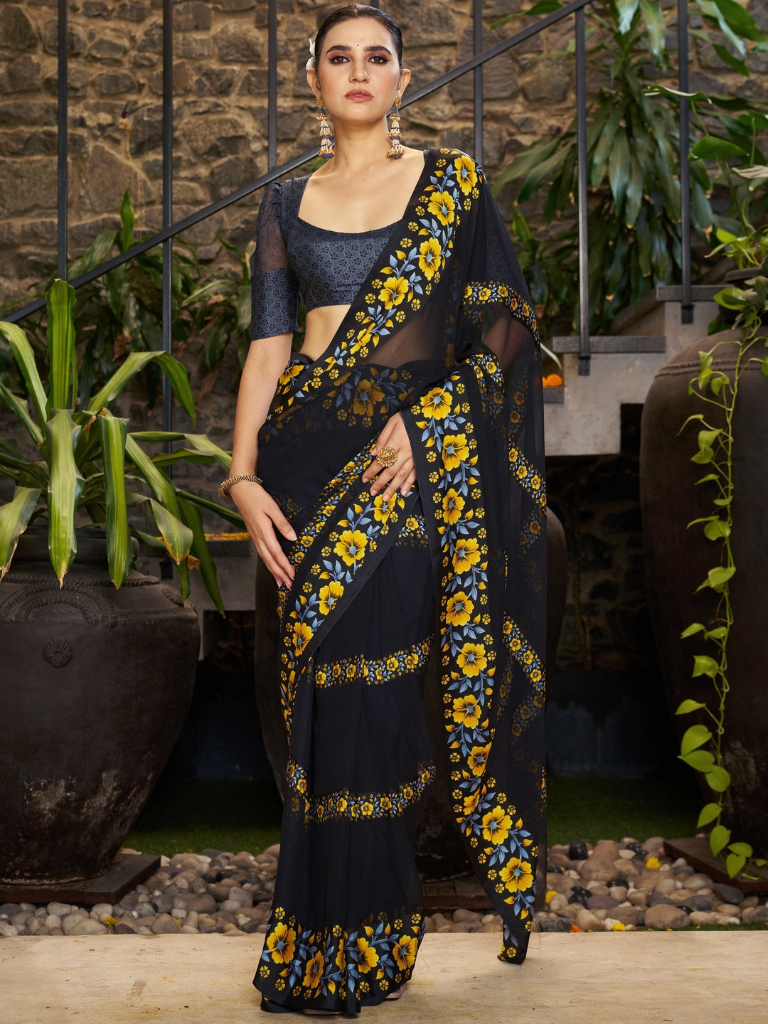 GHAN SALS Floral Printed Daily Wear Saree With Blouse Piece