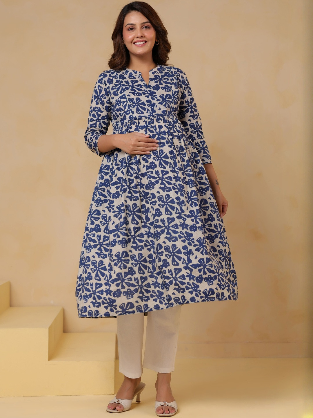 CRAFIQA Daisy Printed Cotton Maternity - Nursing Kurta