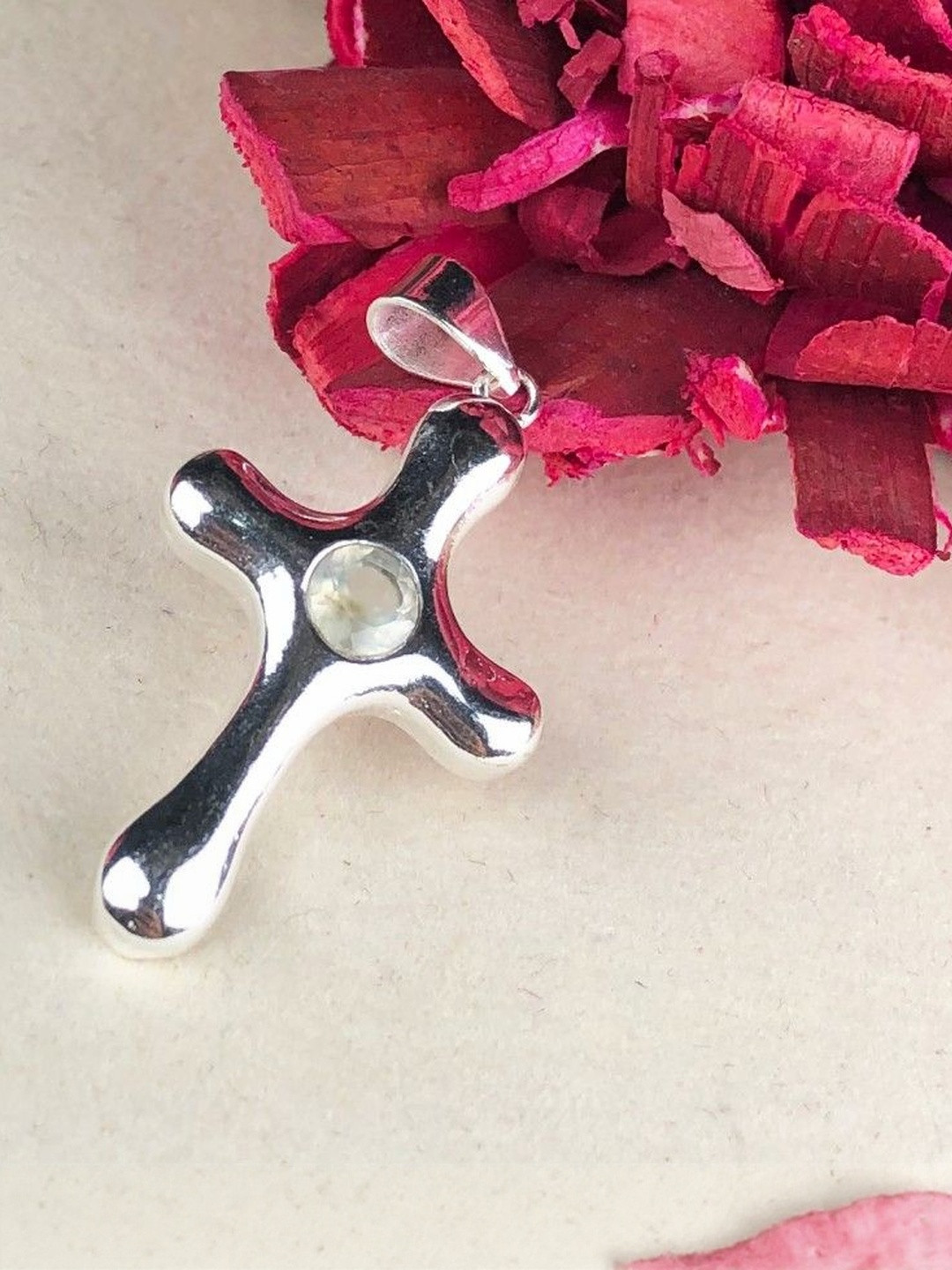 Zhupuk Silver-Plated Opal Studded Quirky Pendants