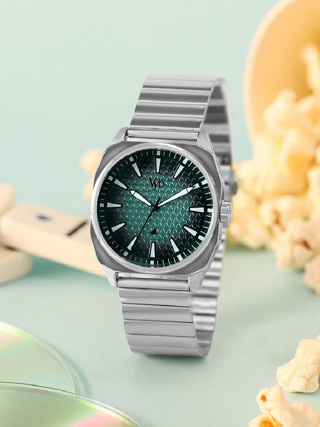 Fastrack Vyb 6.0 Men Dial & Stainless Steel Straps Cycling Analogue Watch FV30030SM01