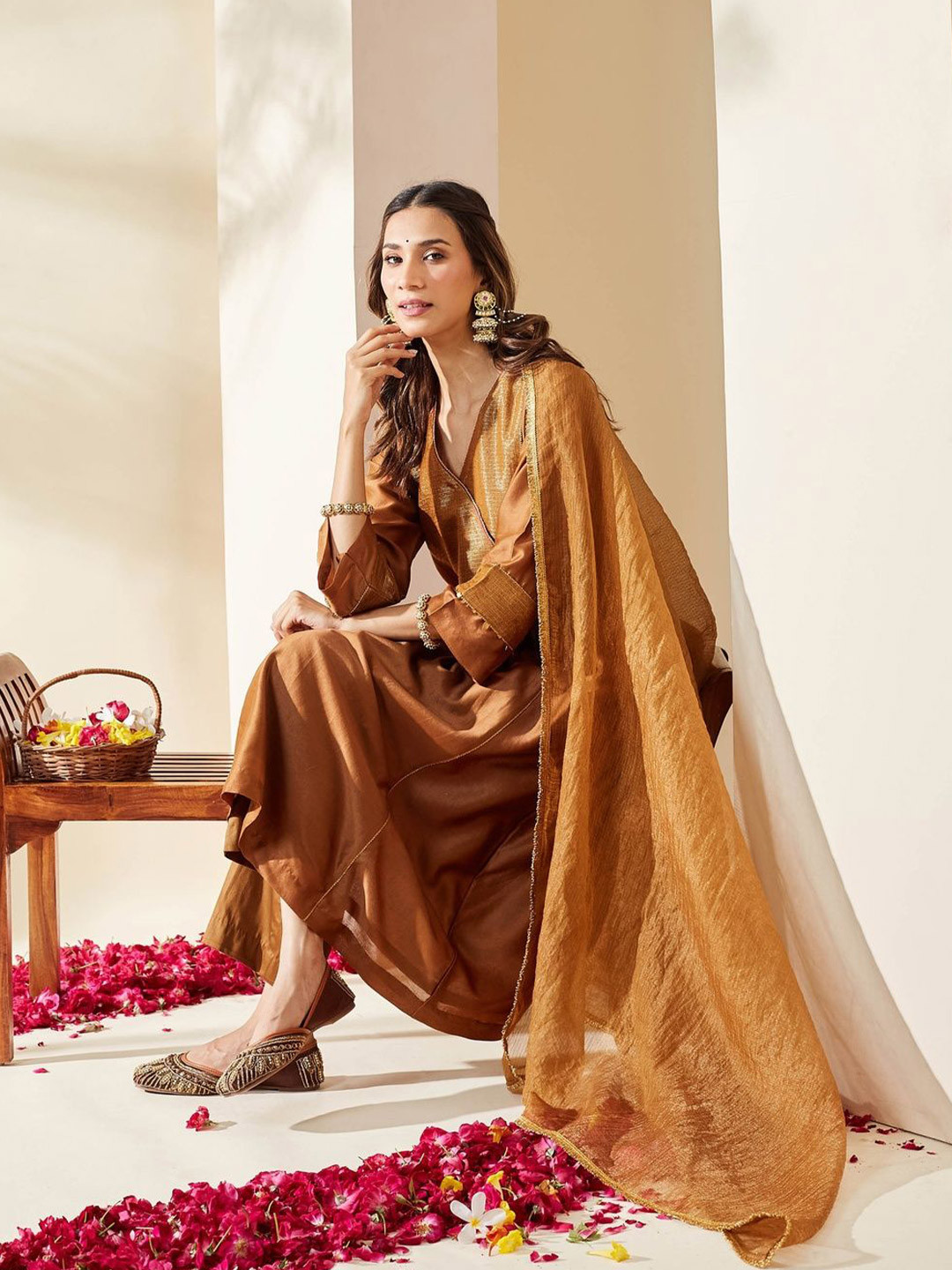 Mushio Women Brown kota Tissue Taping Dupatta