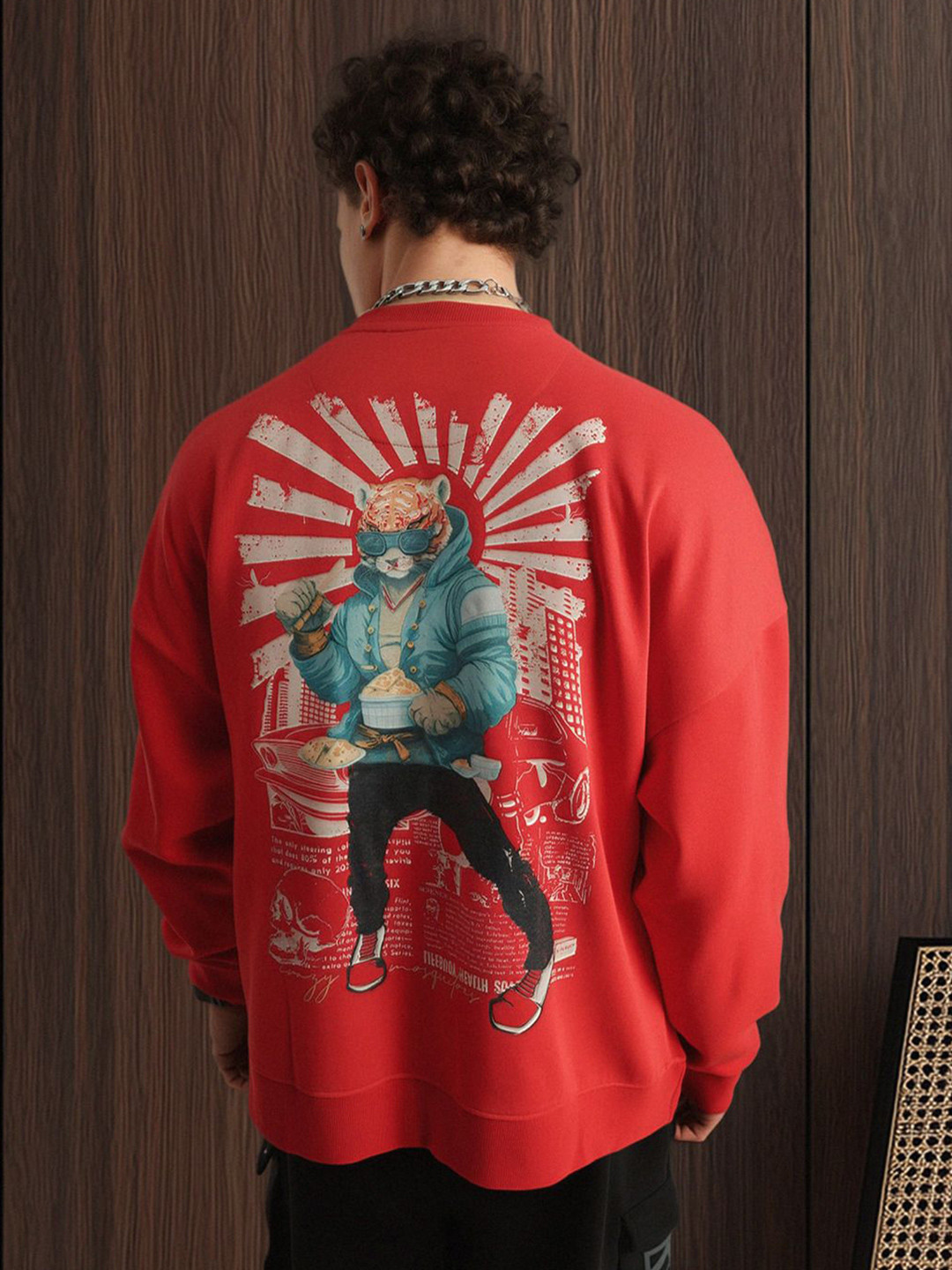 Crazy Mosquitoes Men Graphic Printed Long Sleeves Oversized Fleece Sweatshirt