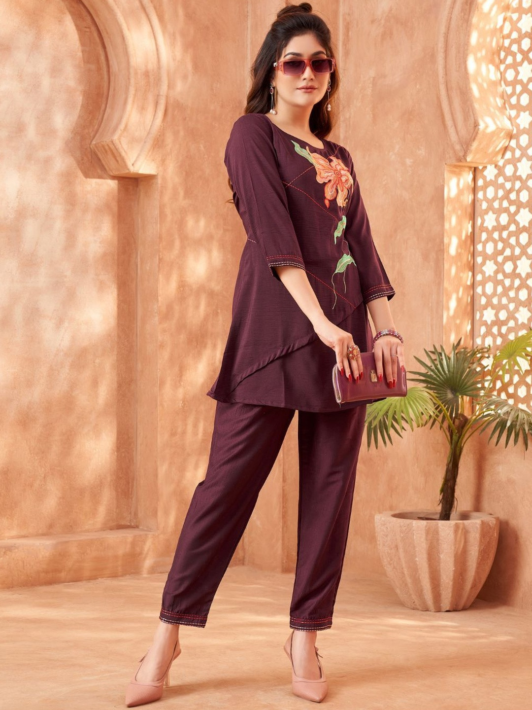 KALINI Women Mauve Placement Bold Flower Lurex Thread Embroidered Cotton Co-ord set