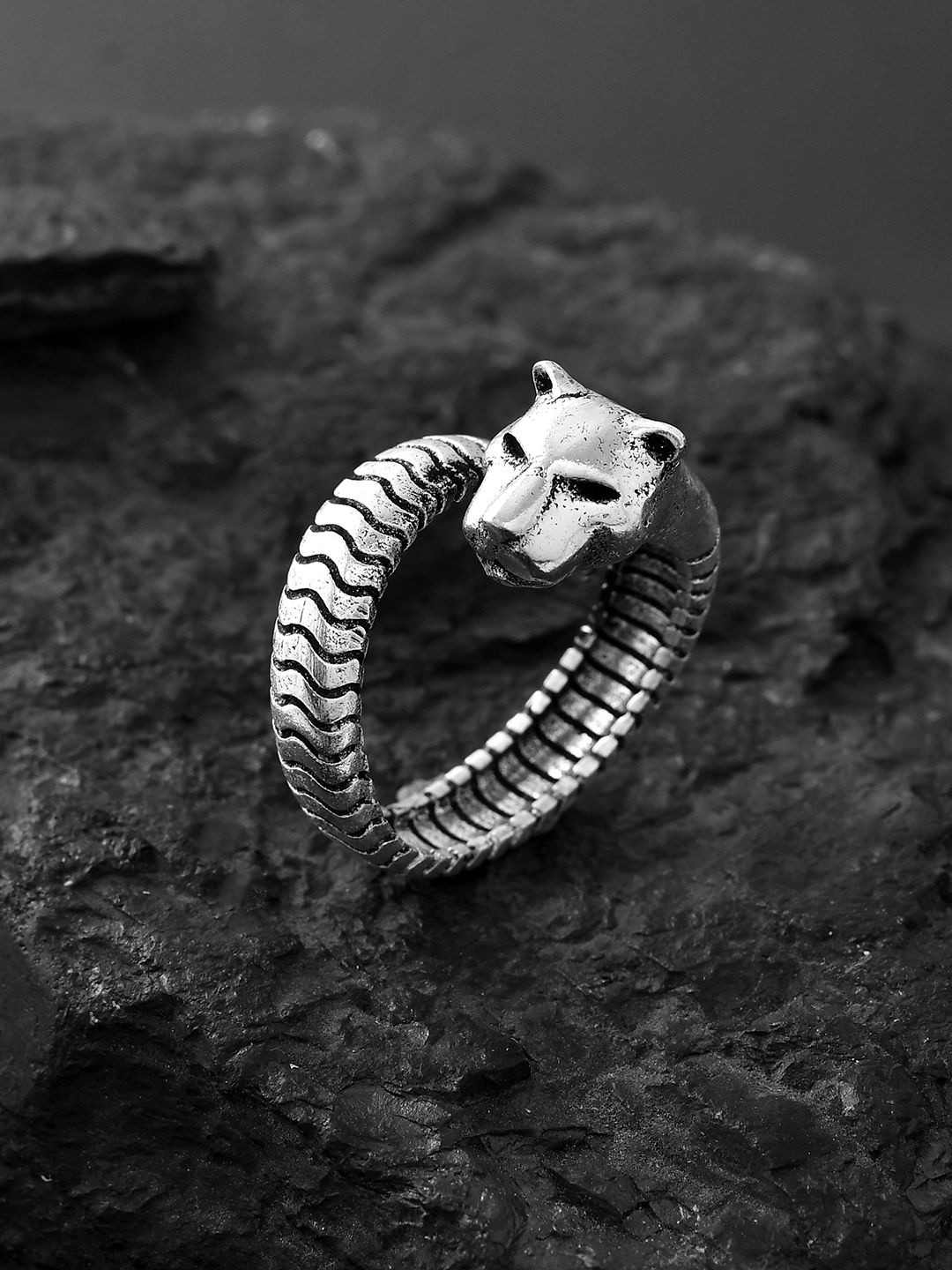 Voylla Men Silver-Plated Statement Panther Oxidised Finger Ring