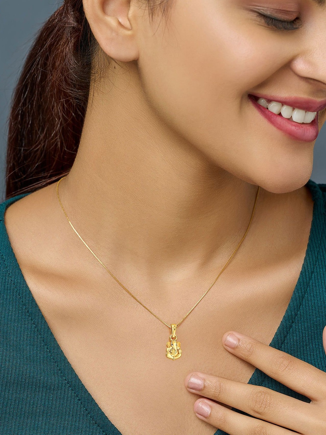 Joyalukkas Women 22Kt Gold Seraphic Ganesha Pendant - 1.117 g