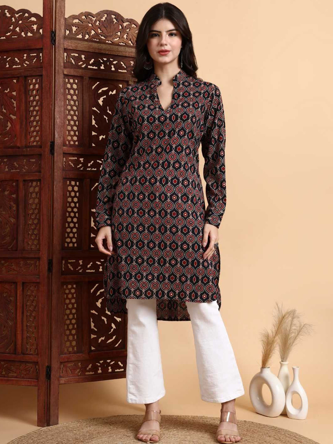 SUFIZA LIFESTYLE Women Ajrak Hand Block Printed Pure Cotton Straight Kurta