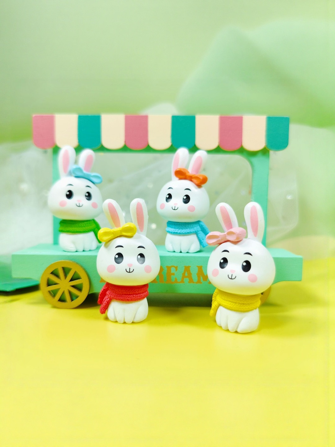 Gopalvilla White 4 Pieces Rabbit Figurine Showpieces