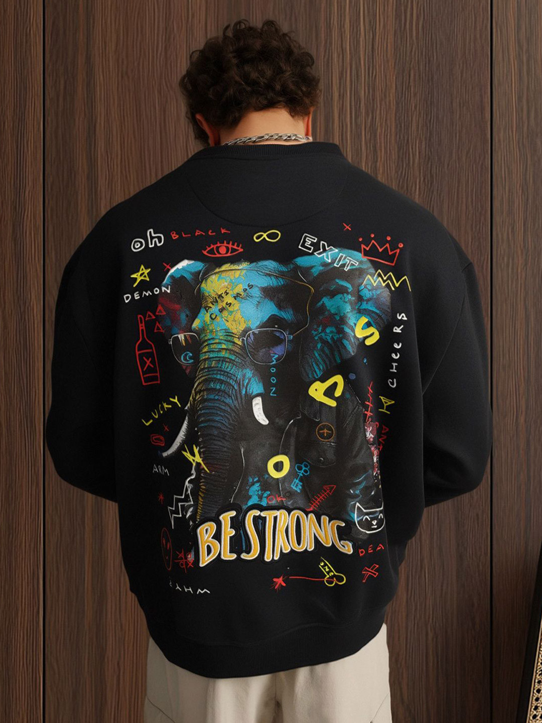 Crazy Mosquitoes Men Graphic Printed Round Neck Long Sleeves Sweatshirt