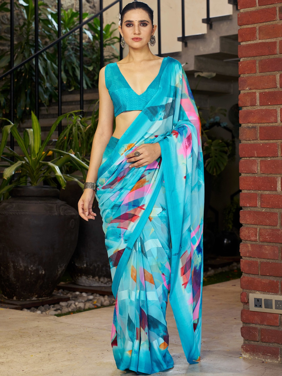 GHAN SALS Geometric Print Baluchari Saree with Unstitched Blouse Piece