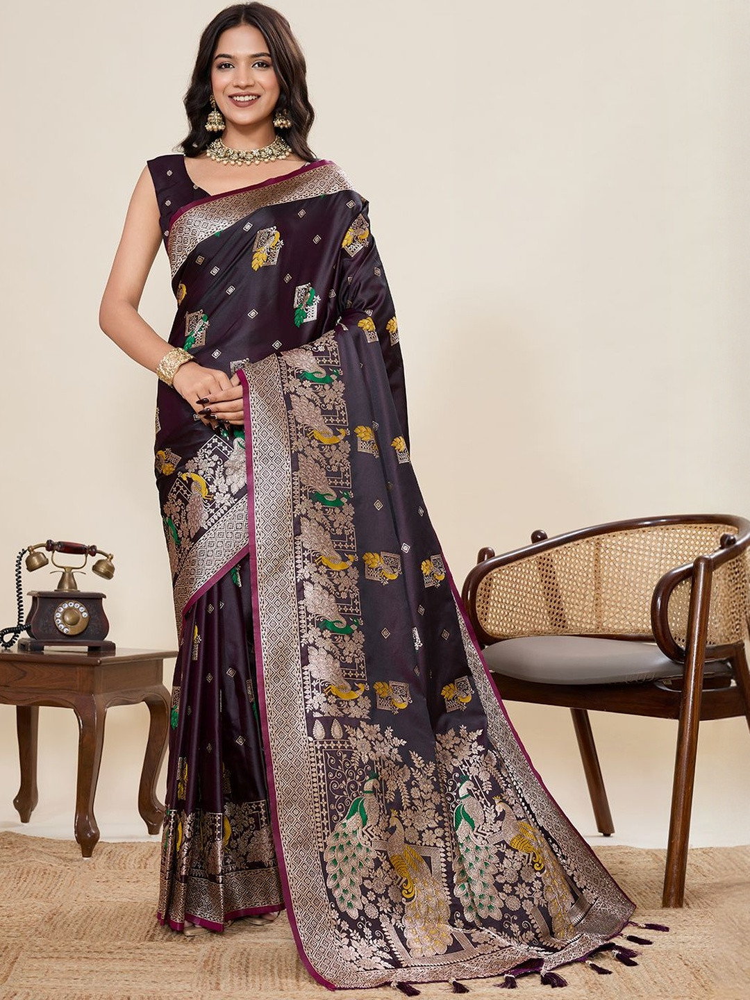HEER FASHION Ethnic Motifs Woven Design Zari SatinPaithani Saree