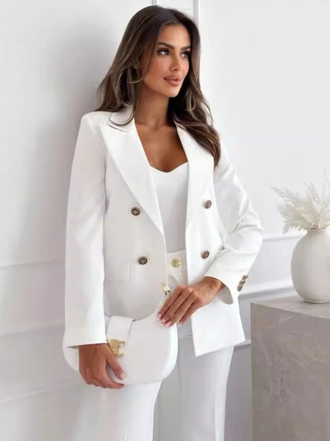 DressBerry Women White  Solid Polyester Formal  Blazer