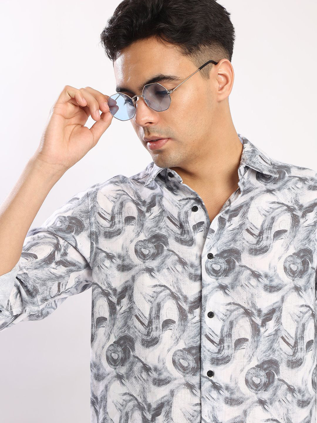 Bene Kleed Mens Printed Textured Regular Fit Casual Shirt