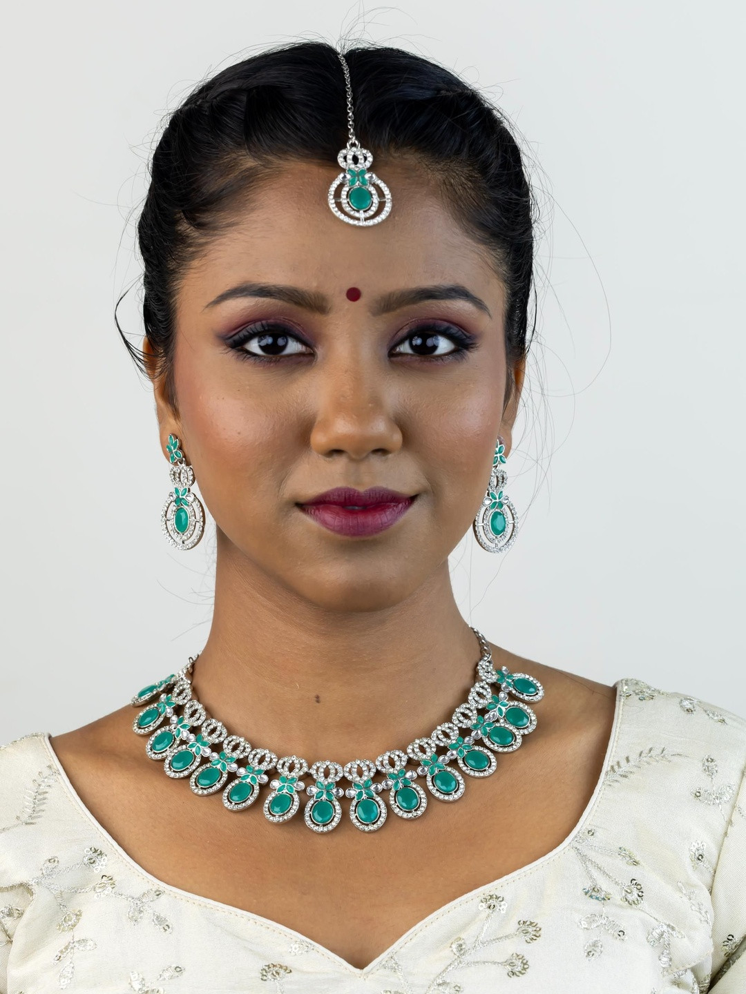 Kulin Silver-Plated Necklace & Earrings With Maang Tikka