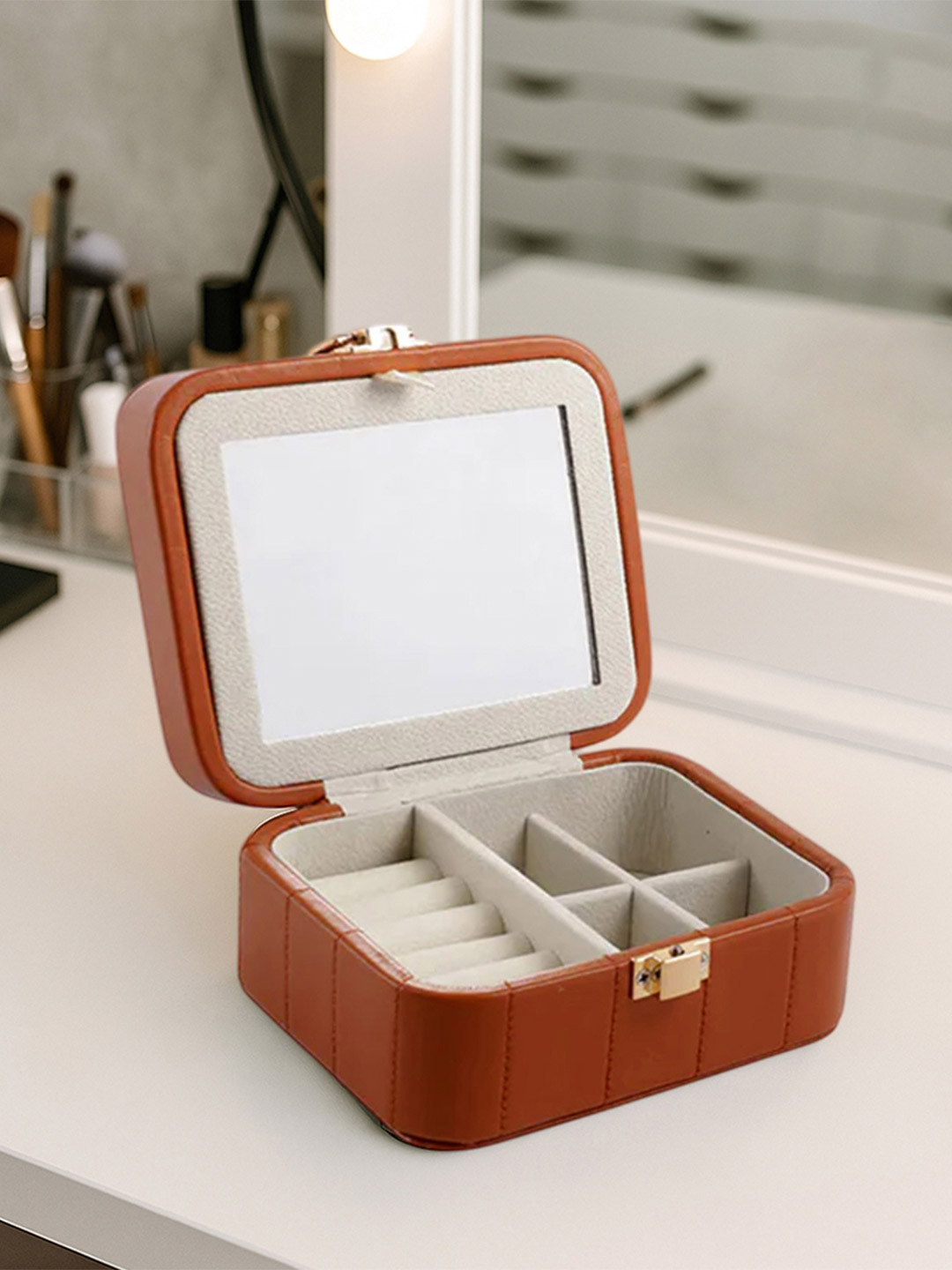 AARVI DECOR STUDIO Brown Reusable Jewellery Organiser Organisers