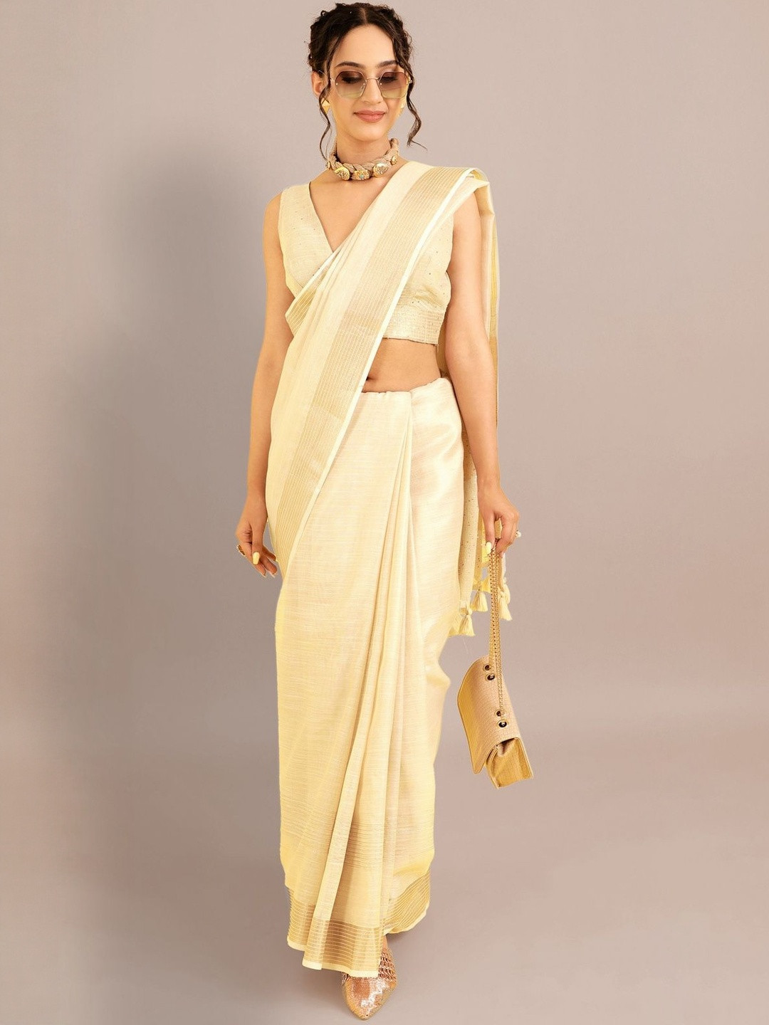 LUSIVA Women Woven Design Sequinned Saree With An Unstitched Blouse Piece