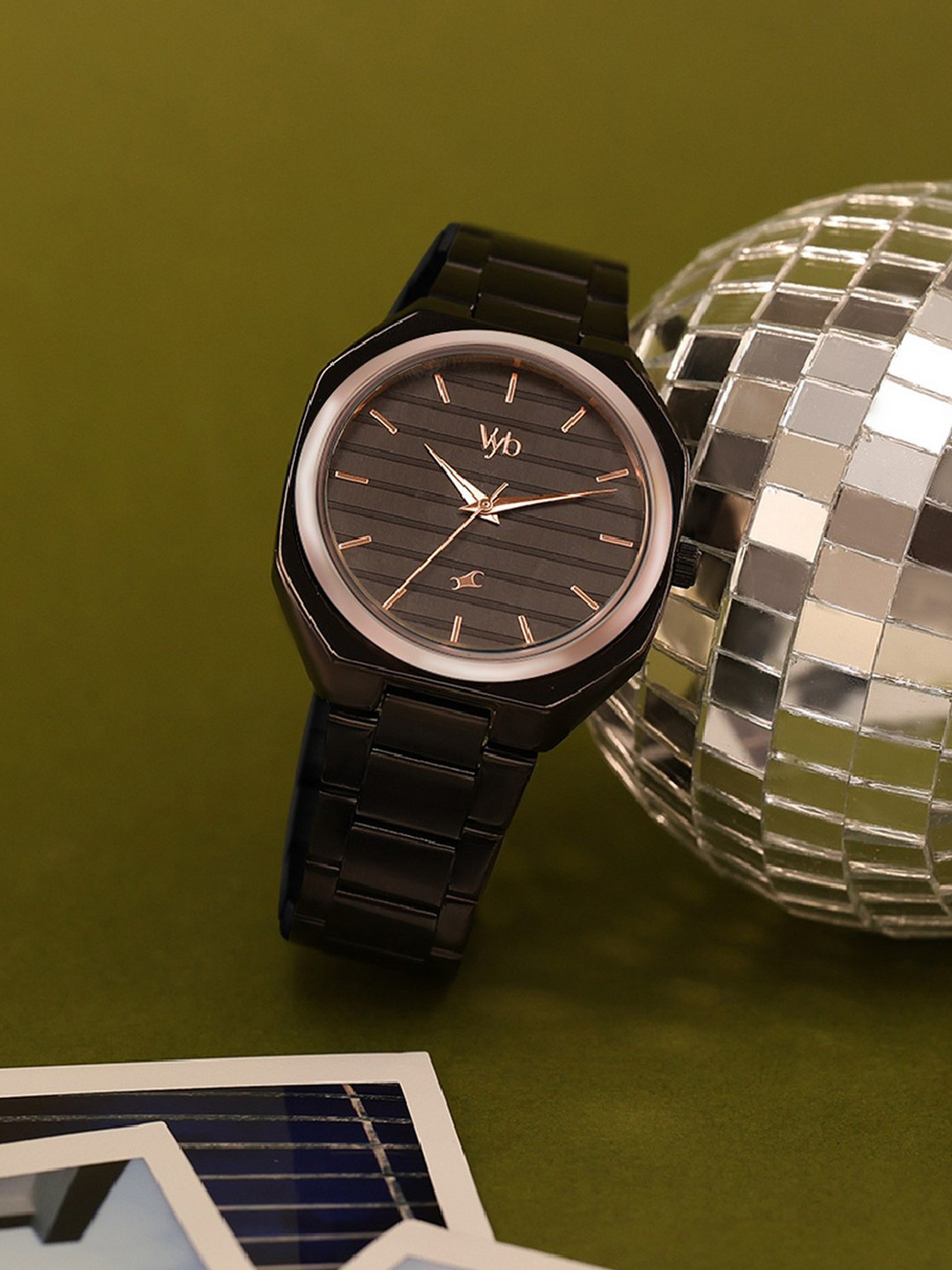 Fastrack Vyb 6.0 Horizon Men Dial & Bracelet Style Straps Analogue Watch FV30031KM02