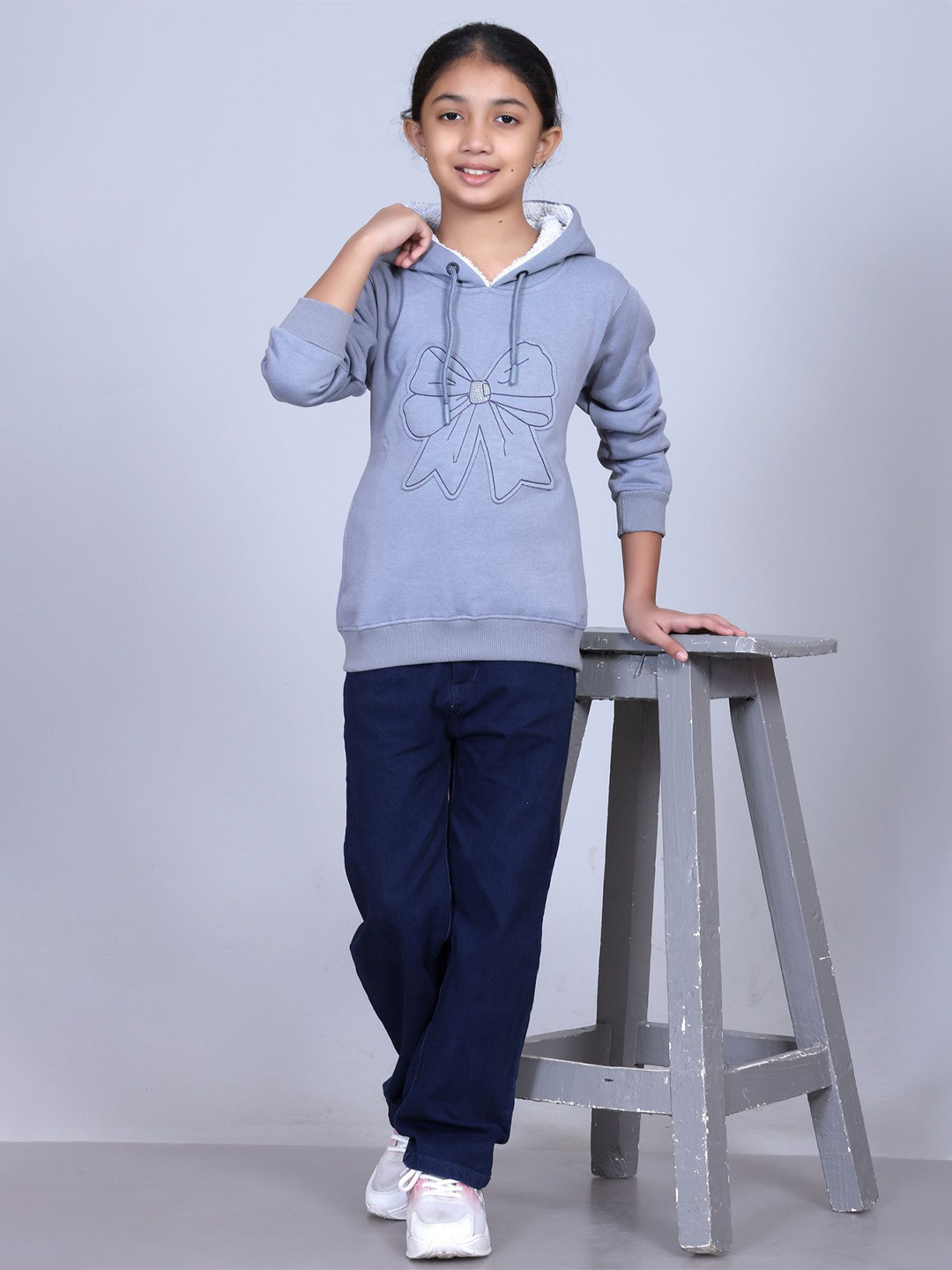 Come In Kids Girls Bow Embroidered Long Sleeve Hooded Cotton Sweatshirt