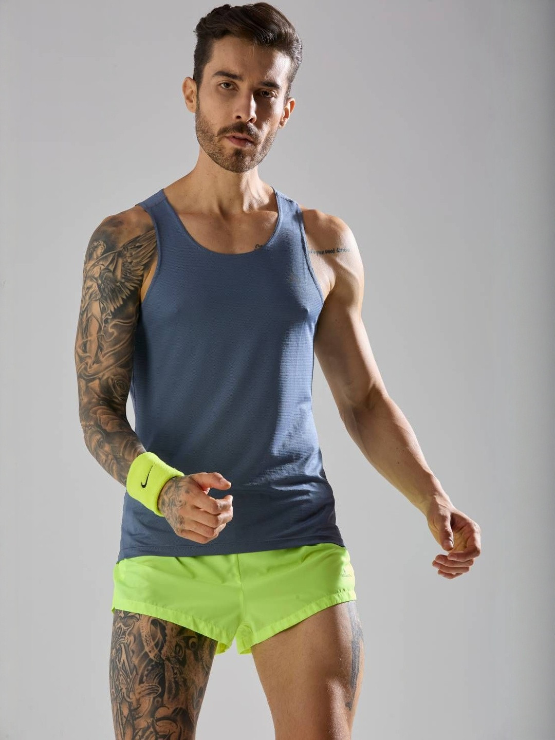 AGUANTE Men Solid Strider Singlet Innerwear Vests
