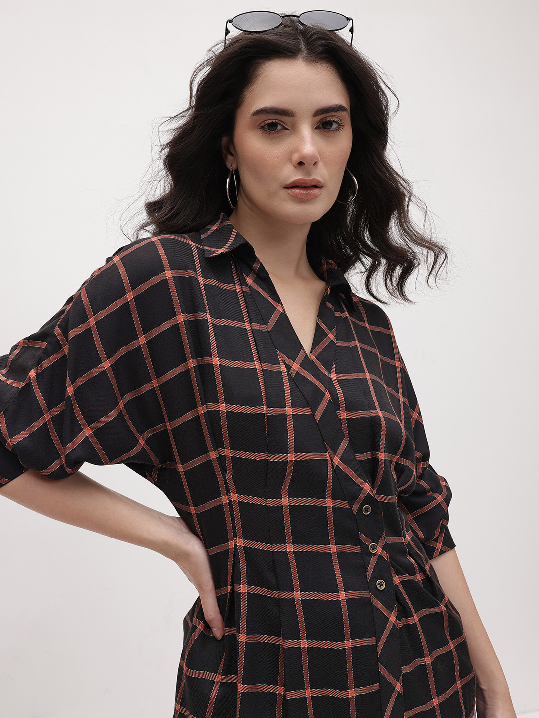 The Roadster Life Co. Classic Windowpane Checked Double-Breasted Twill Weave Casual Shirt