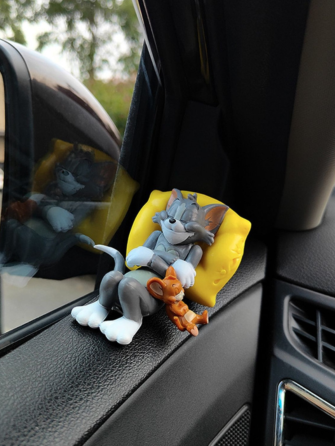 Flenzy Grey Cute Tom & Jerry Figurine Showpiece