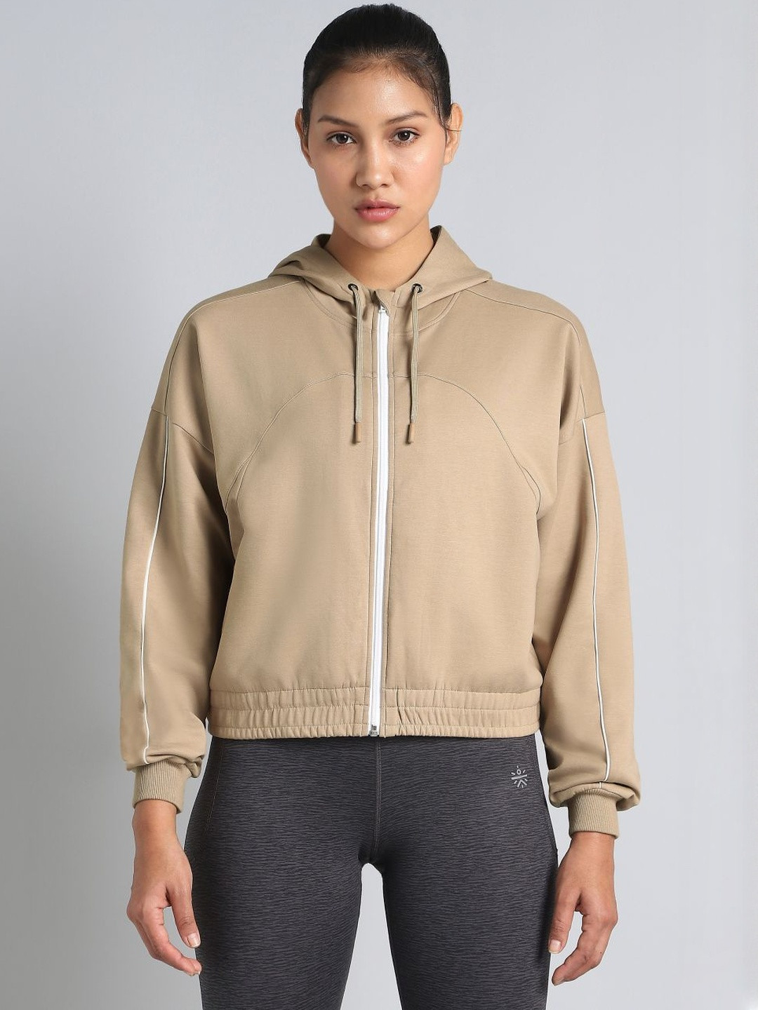 CULT Women's Khaki Workout Essential Cropped Jacket