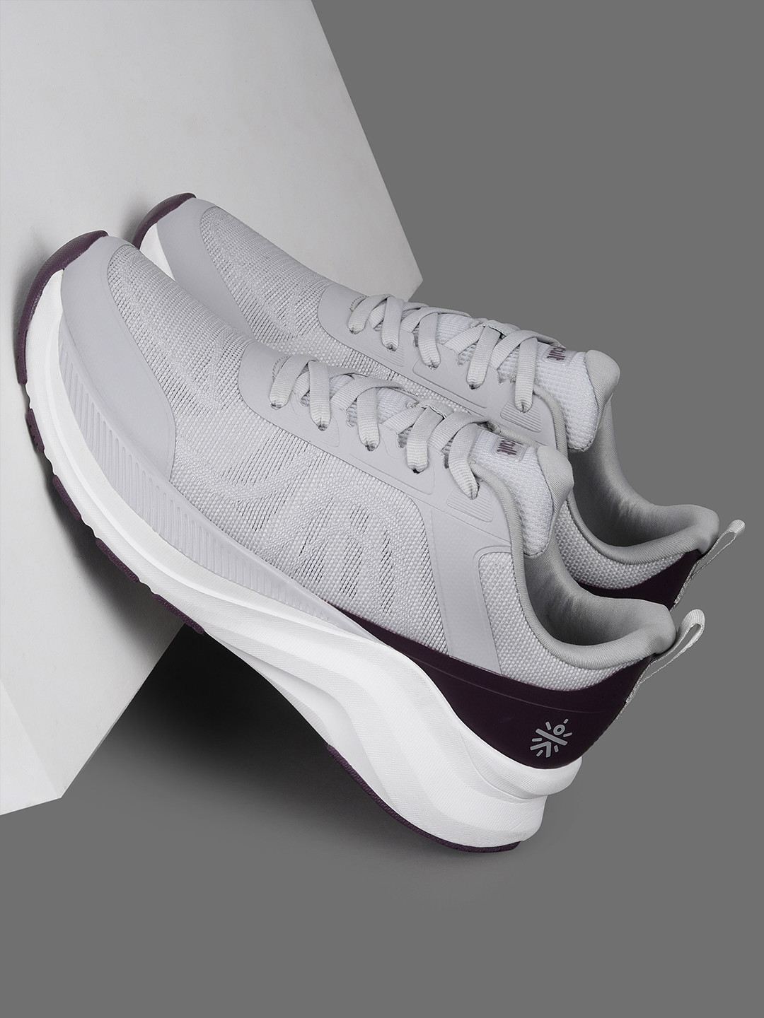 CULT Women Surge Running Shoes - L. Grey