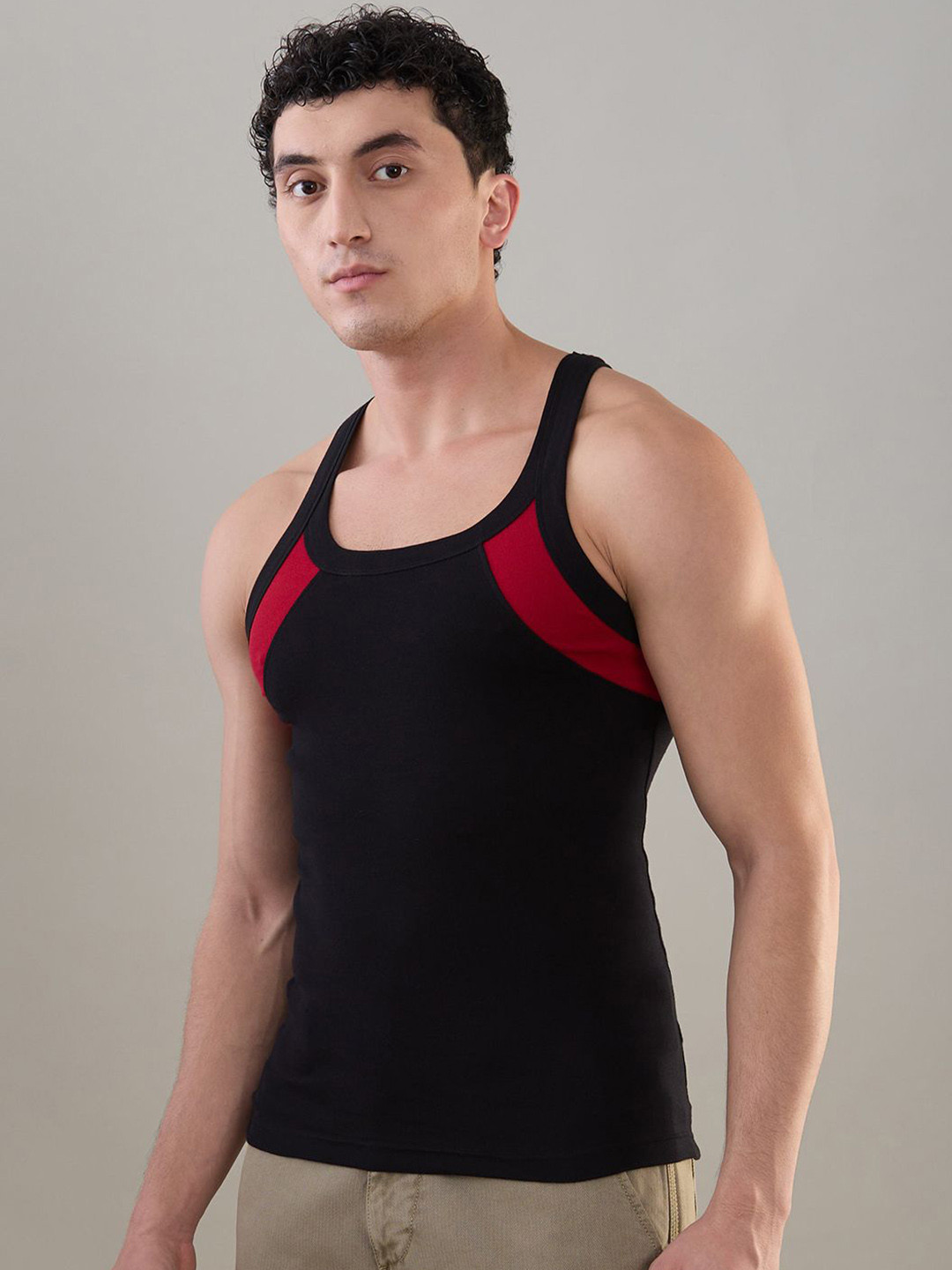 HINT Colour-Blocked Cotton Basic Innerwear Vest