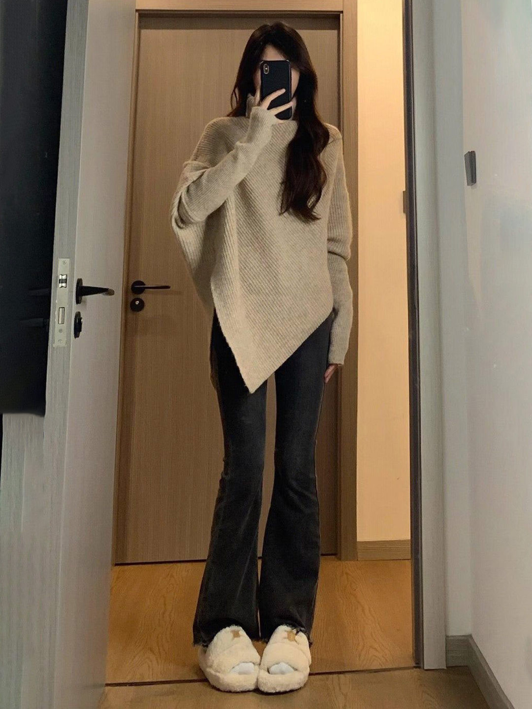 Outzidr Women Turtle Neck Asymmetrical Hem Sweater
