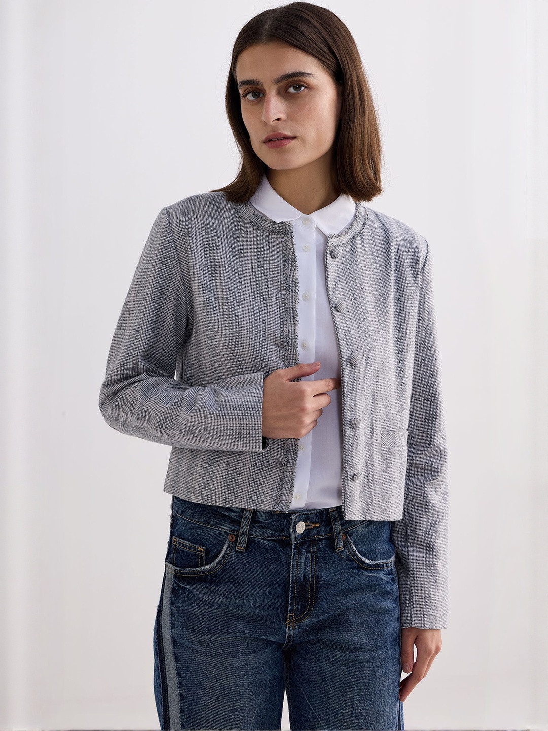 Reistor Striped Collarless Cotton Crop Open Front Jacket