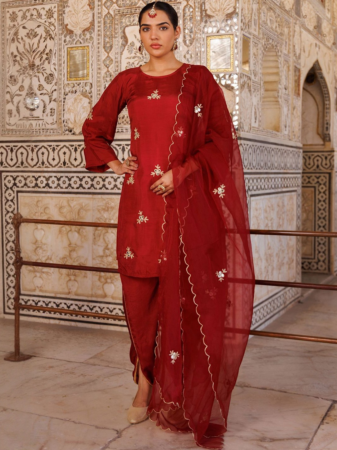 Bannhi by Priyanka Rathore Women Embroidered Pure Silk Kurta with Dhoti Kurta Sets