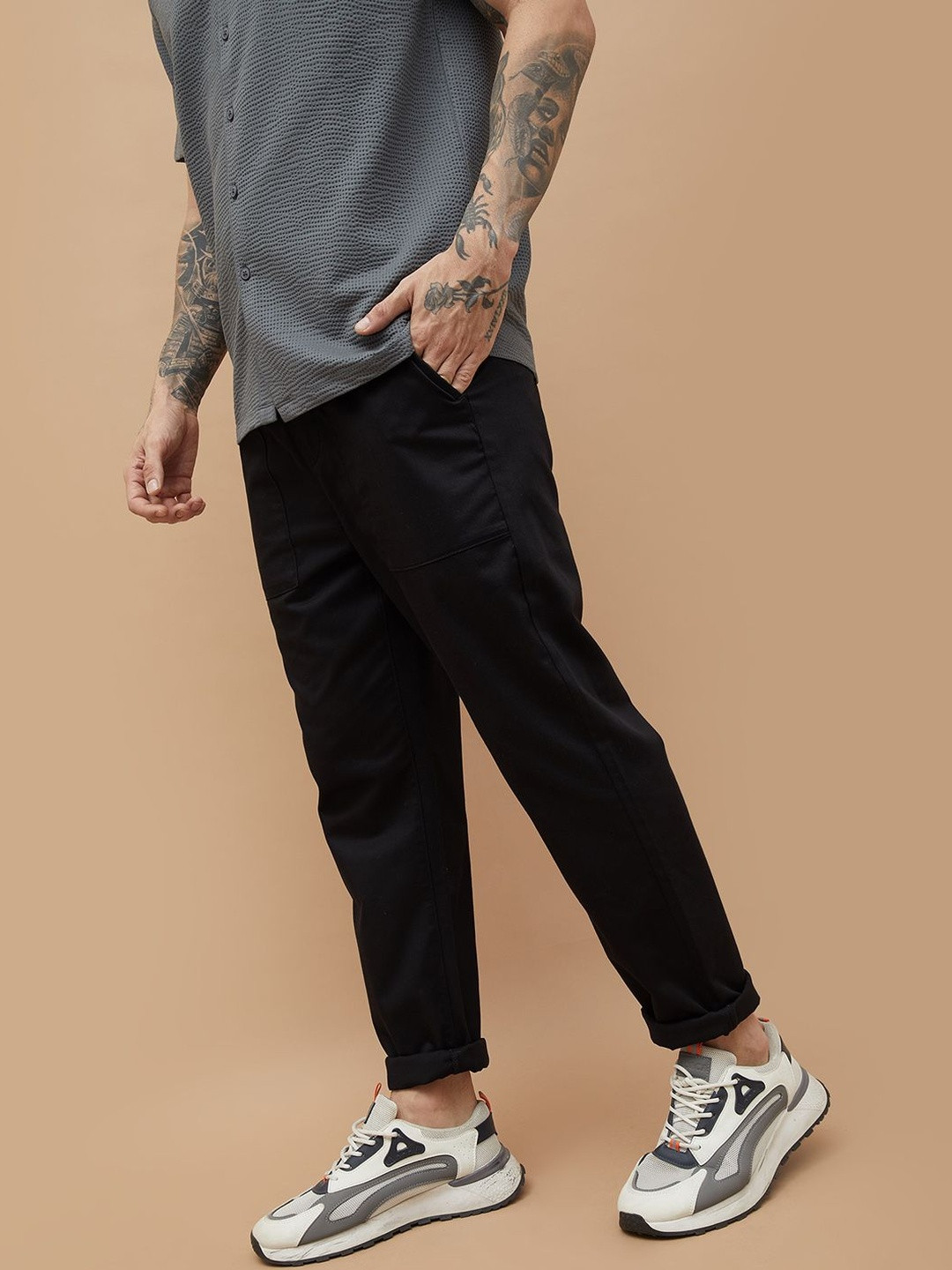 Bossini Men Regular Fit Mid-Rise Easy Wash Cotton Chinos