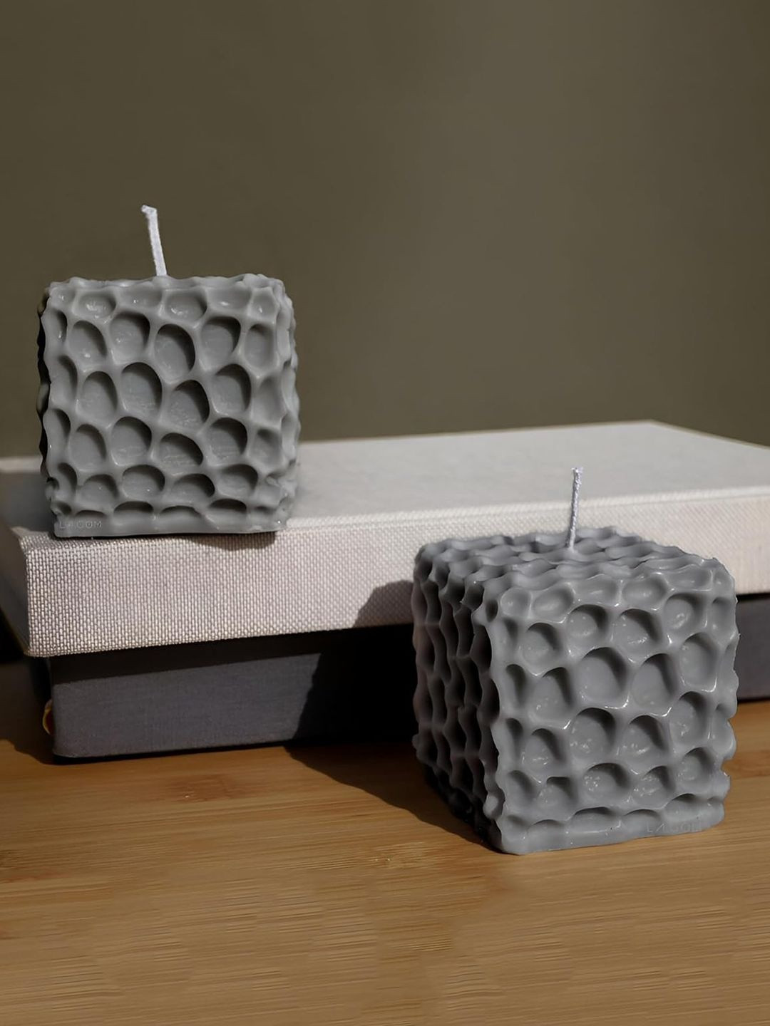 atorakushon Black 3 Pieces Honeycomb Scented Soy Wax Candles
