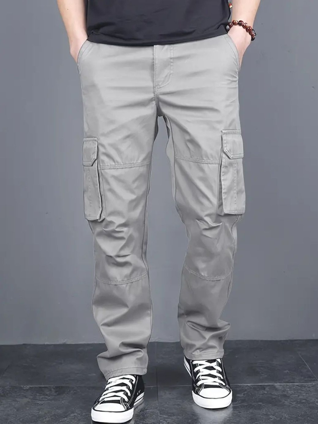 VOOTER Men Mid-Rise Regular Fit Cargos Trousers