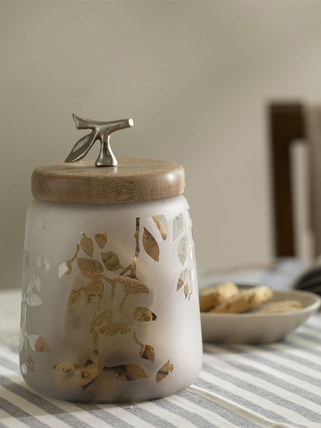 Ellementry Twigy White Glass Dishwasher Safe Clip-On Canister-1.25L