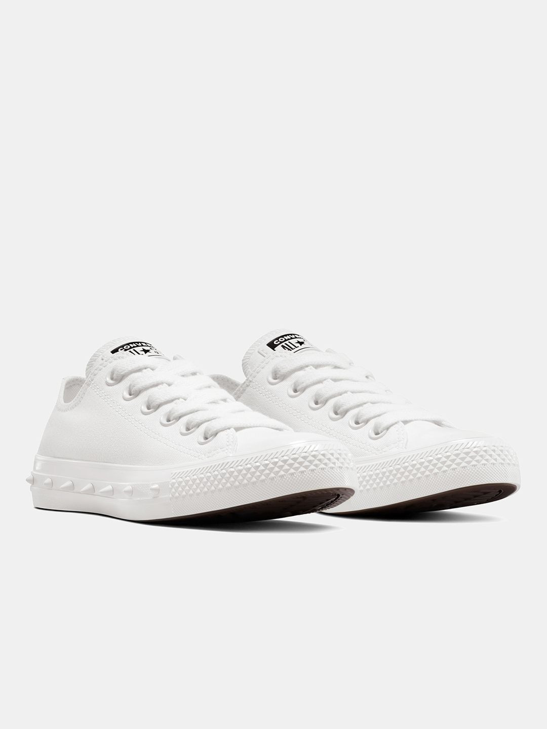 Converse Unisex Chuck Taylor All Star Spikes Low Top Sneakers