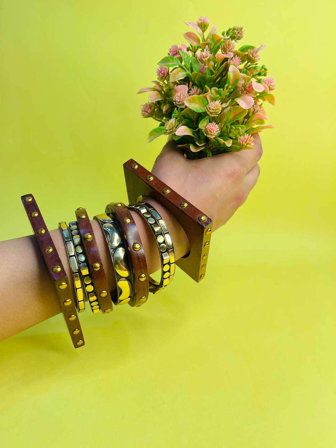 TAG 7 Set Of 9 Bangles