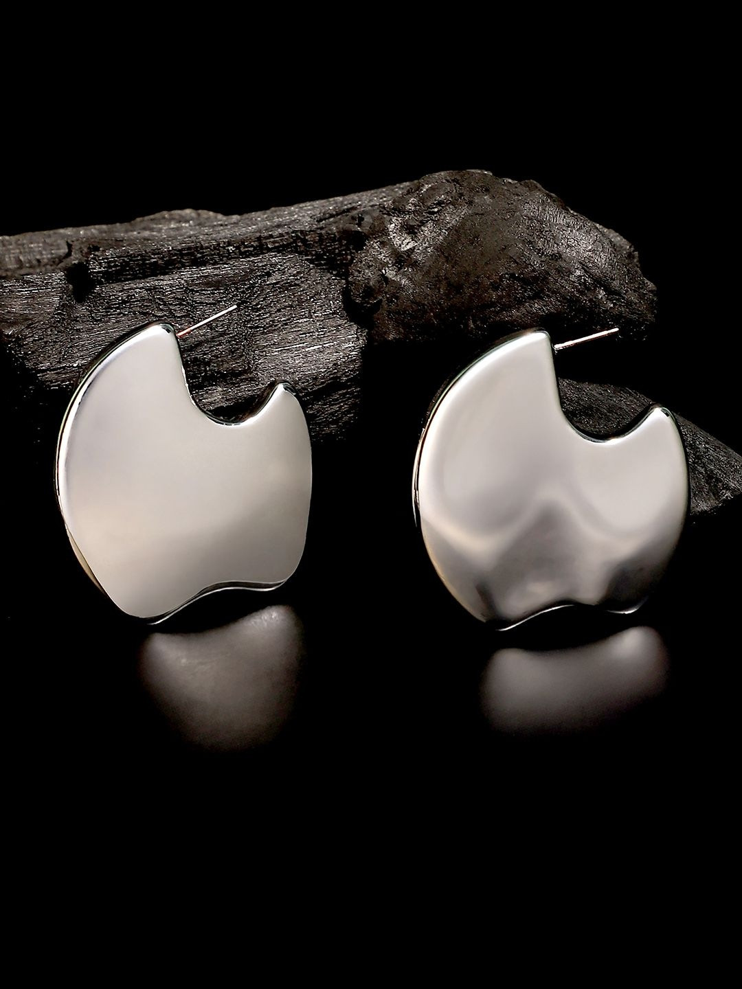 SOHI The Abstract-Tectonic Silver-Plated Half-Hoop Earrings