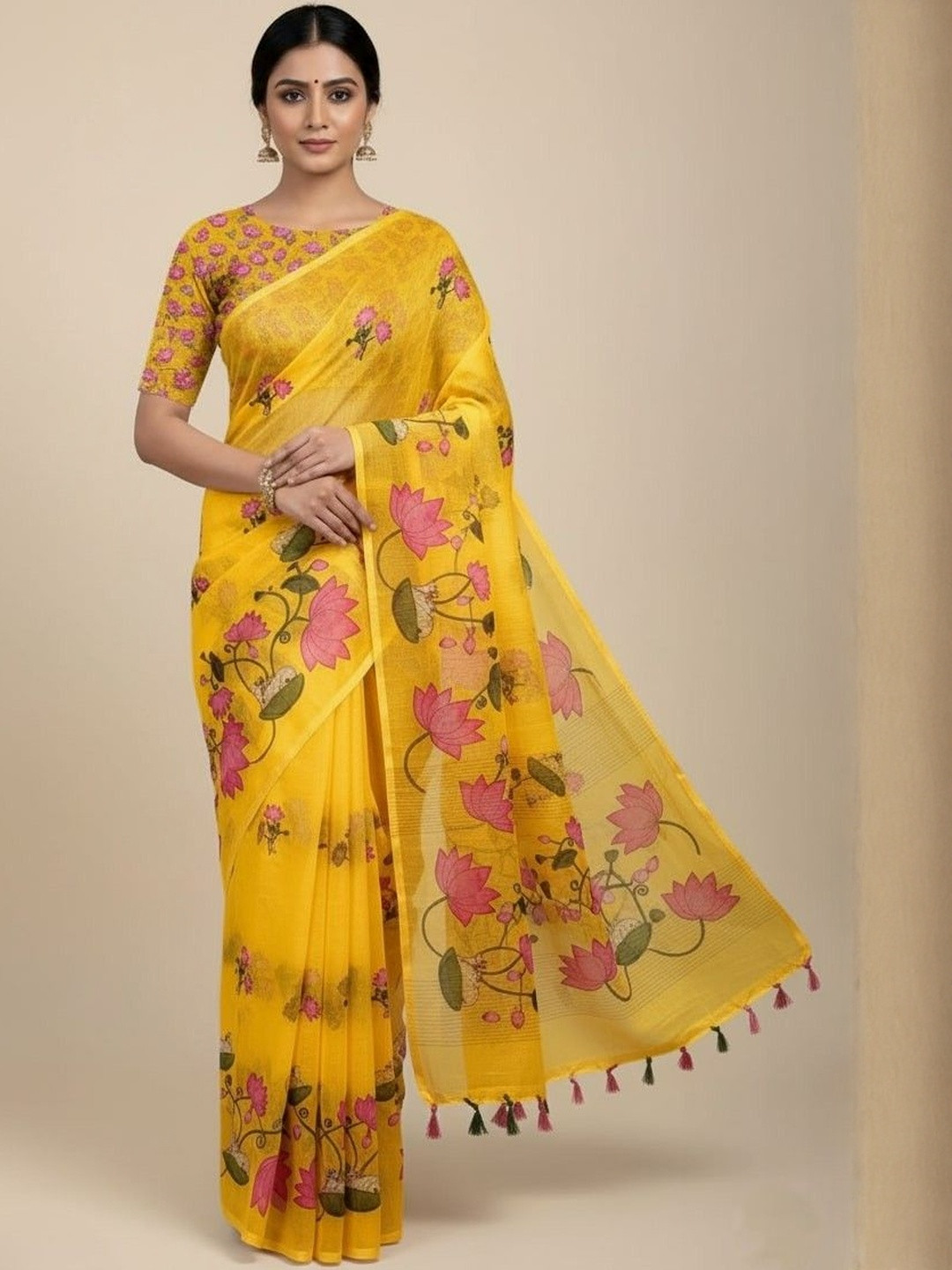 Shilpkala Floral Printed Wedding Saree With Blouse Piece