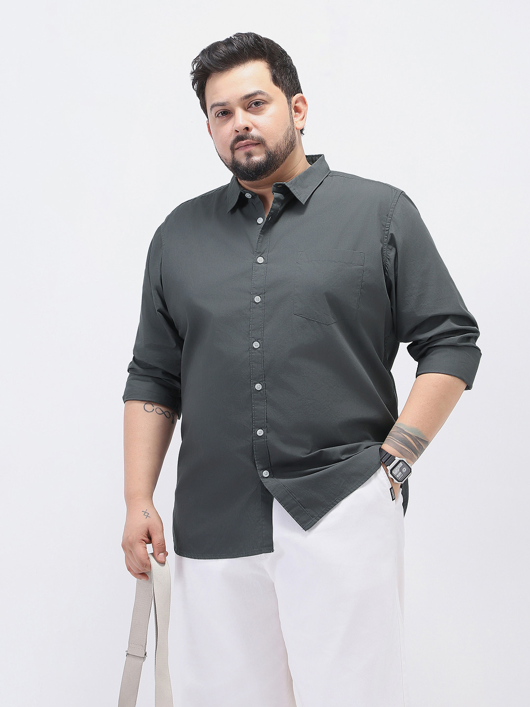 Urbano Plus Men Dark Grey Cotton Long Sleeve Regular Fit Casual Solid Shirt