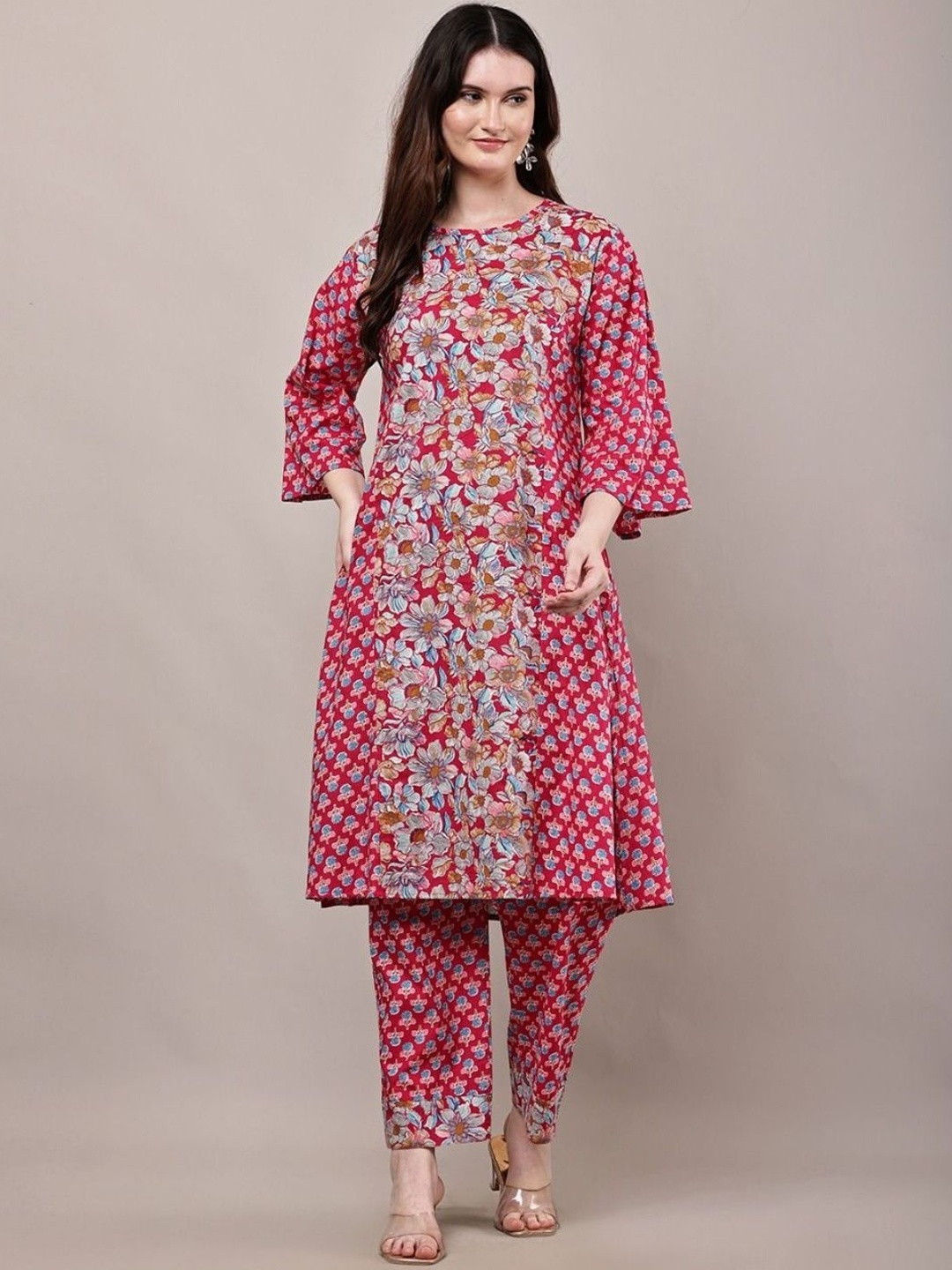 Crystallfashion Floral Printed Round Neck Pure Cotton Straight Kurta With Trousers