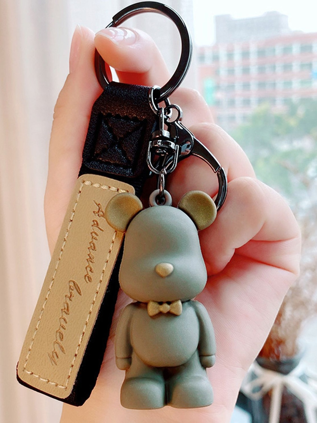 Spiaty 3D Nordic Bow Tie Bear Key Chain