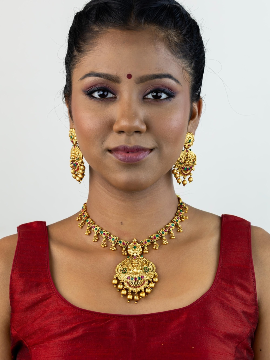 Kulin Ruby-Green Gold Antique Polished Temple Jewellery Necklace Set