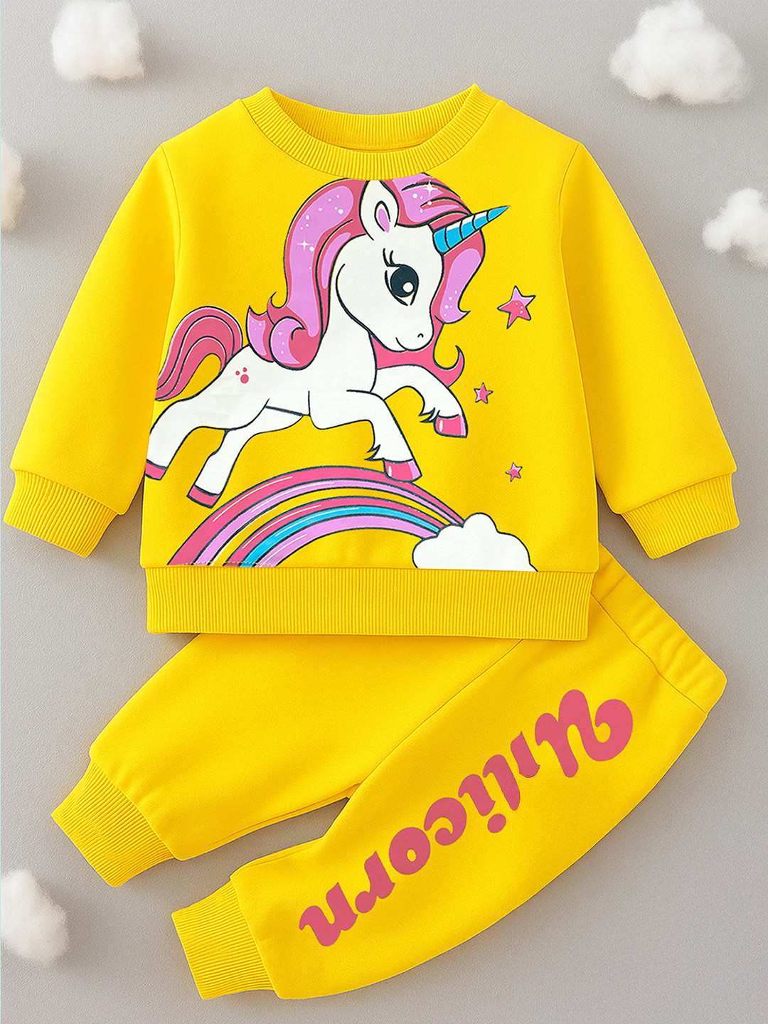 KUCHIPOO Girl Multi Colored Cotton Blend Winterwear Sweatshirt & Track Pant Set