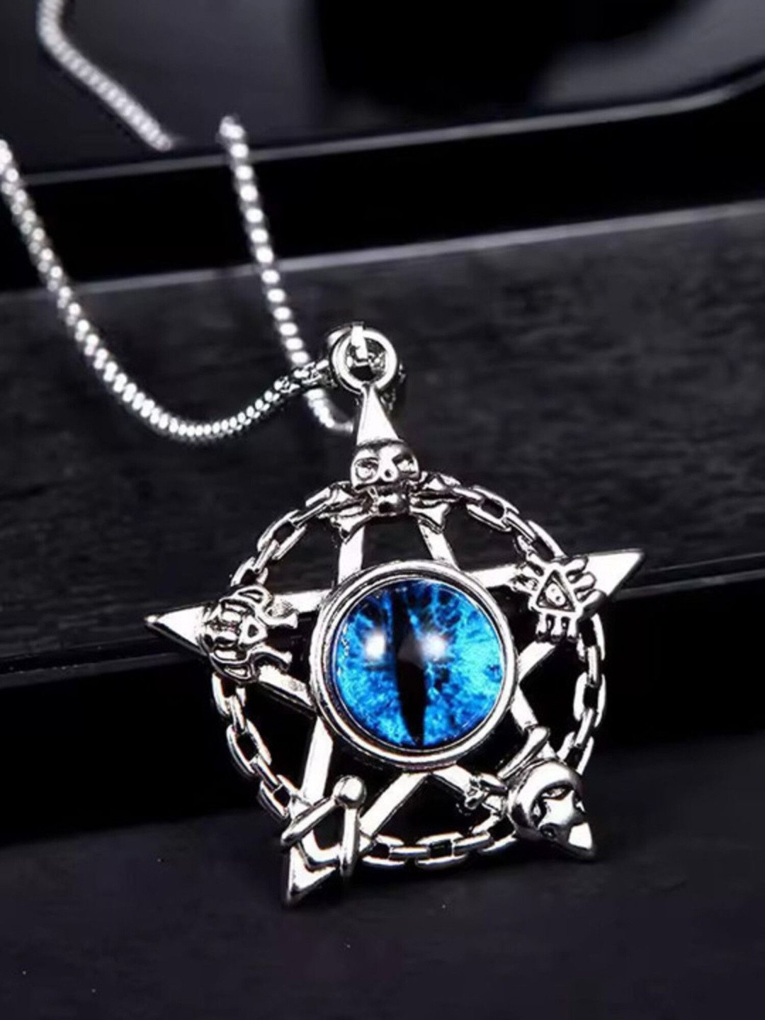 The Glitz Gallery Unisex Stainless Steel Silver-Plated Crystal Studded Pendants With Chain