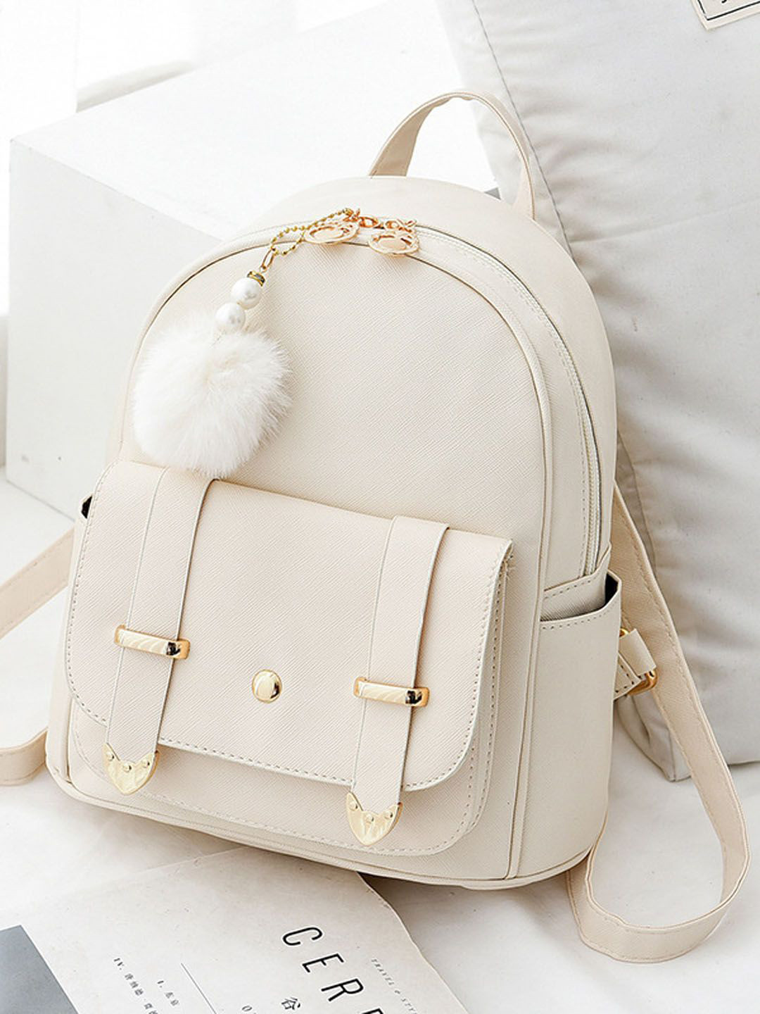 StyleCast Women Ergonomic Backpack with Keychains - 16 L