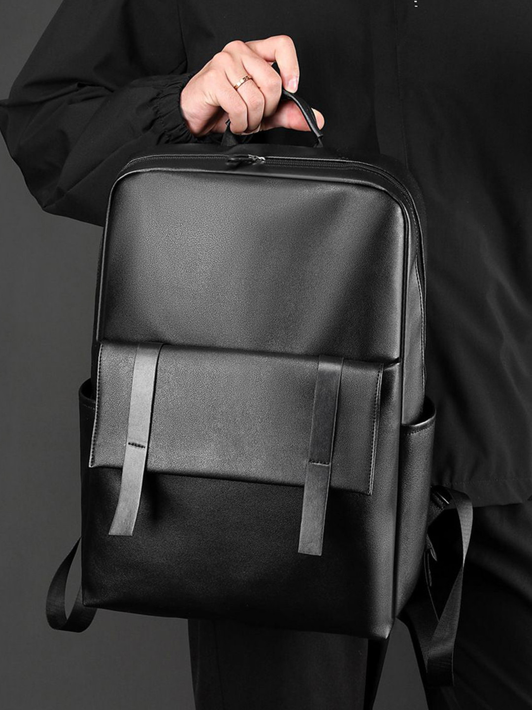 Mast & Harbour Men Padded Commuter Backpack